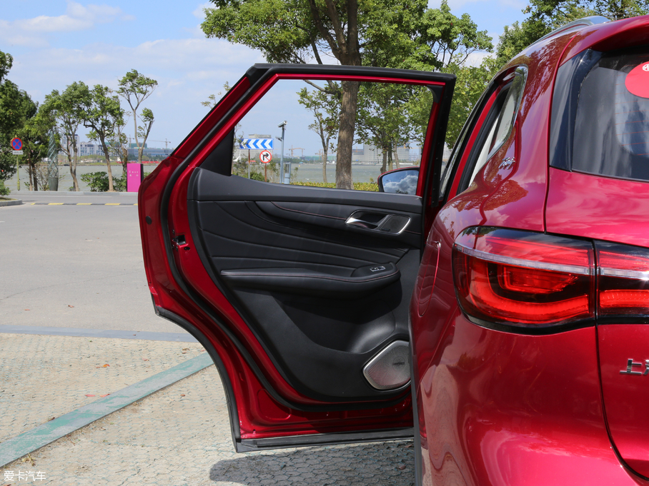 2018MG HS 30T Trophy ɠɳȼ