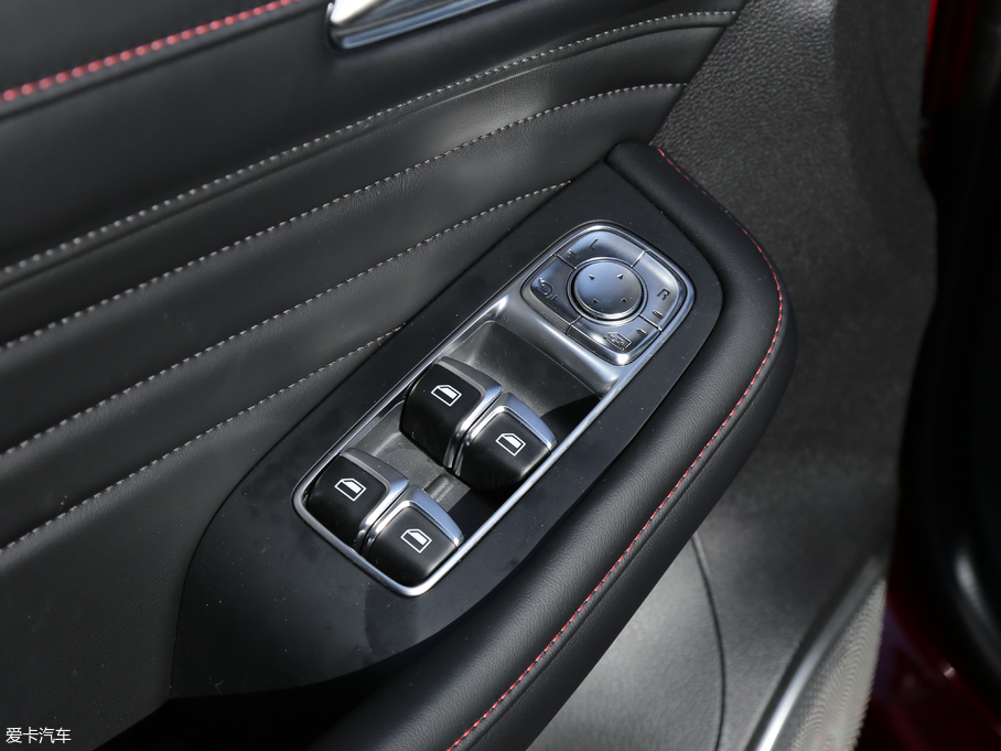 2018MG HS 30T Trophy ɠɳȼ