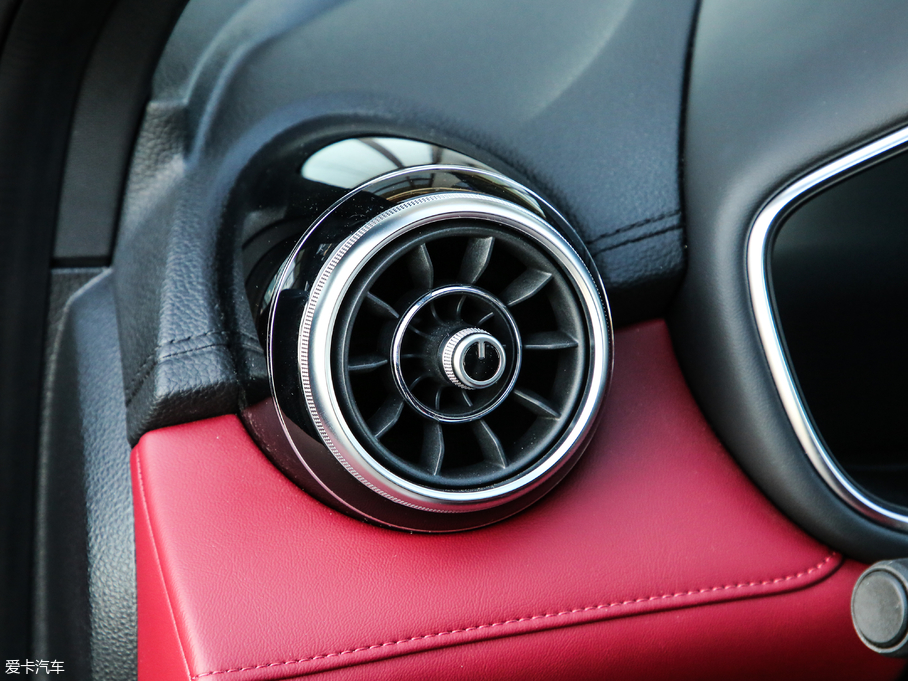 2018MG HS 30T Trophy ɠɳȼ