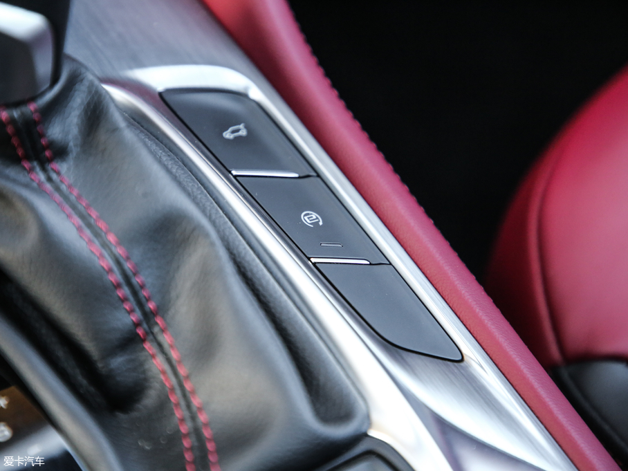 2018MG HS 30T Trophy ɠɳȼ