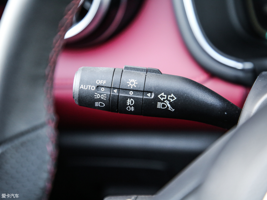 2018MG HS 30T Trophy ɠɳȼ