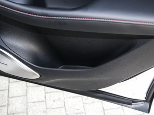 201830T Trophy ɠɳȼ g