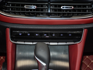 201830T Trophy ɠȼ {{