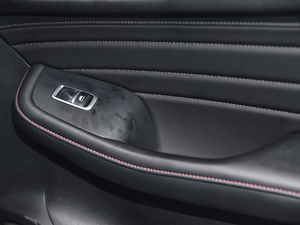 201830T Trophy ɠɳȼ g