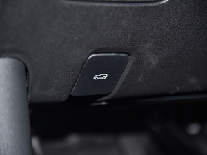 201830T Trophy (q)ɠɳȼ g