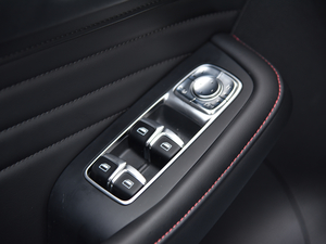 201830T Trophy (q)ɠɳȼ {܇ƅ^(q)	