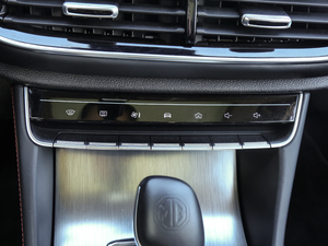 201830T Trophy (q)ɠɳȼ п؅^(q)