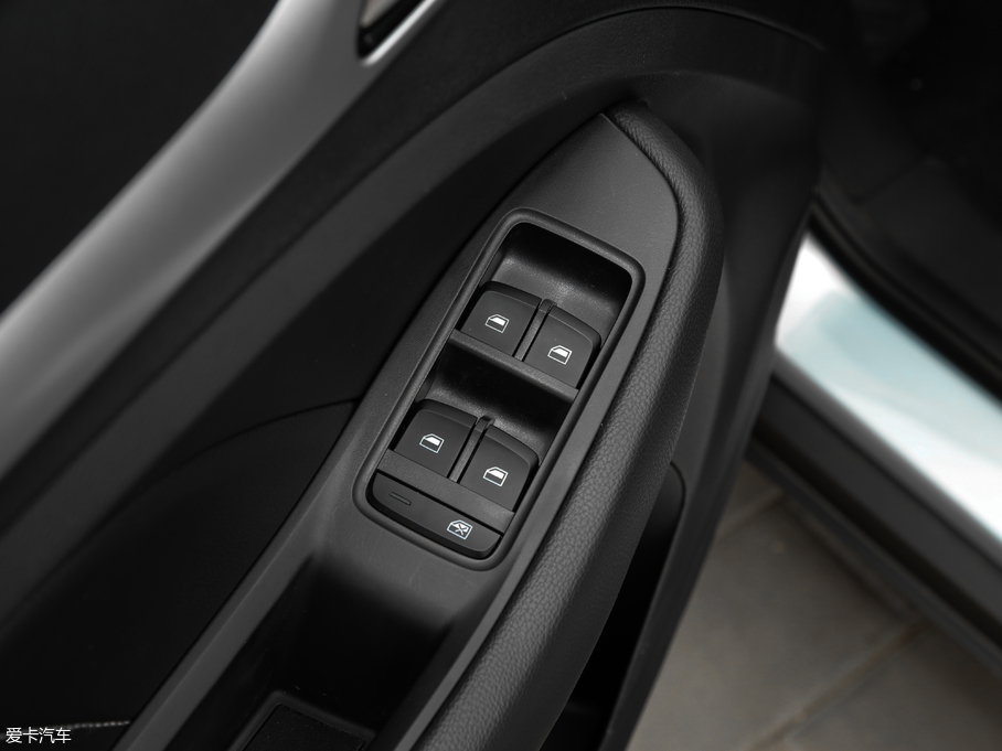 2019��MG EZS E-Pro