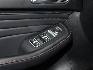 201930T ԄӃTrophyȼ VI п؅^