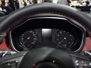 201920T ԄӃTrophyܰ VI x