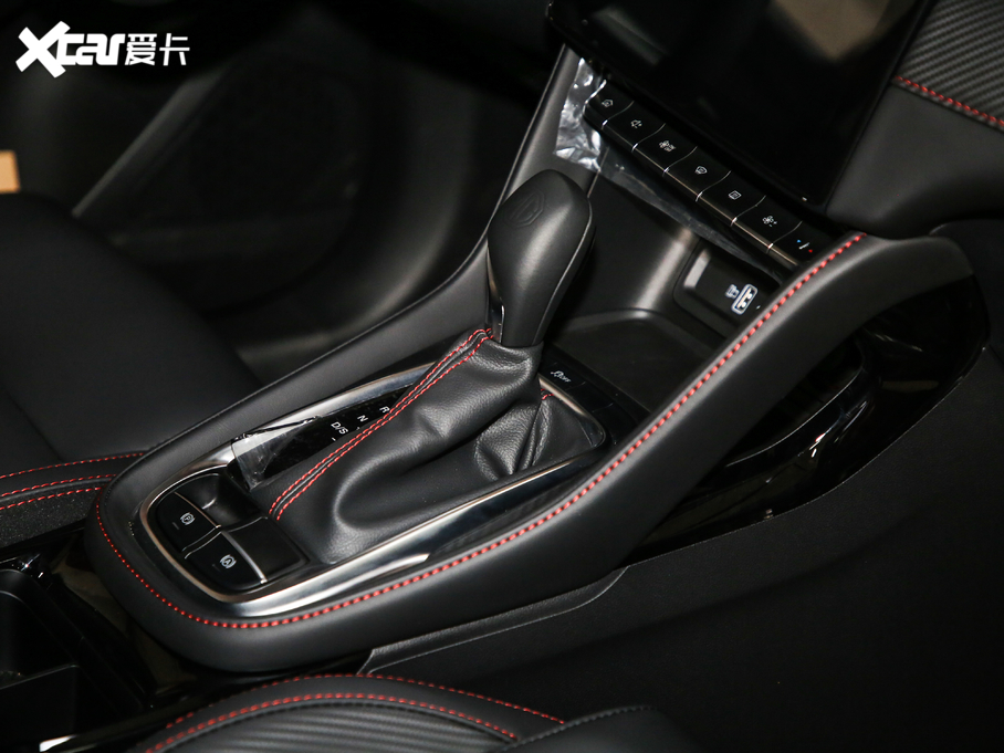 2020MG ZS 180DVVT CVT Base