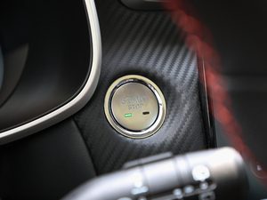 2020260TGI ԄTrophy Pro L2+ п؅^