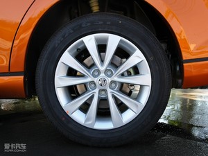 20101.8L Ԅ(dng) ݆Ȧ