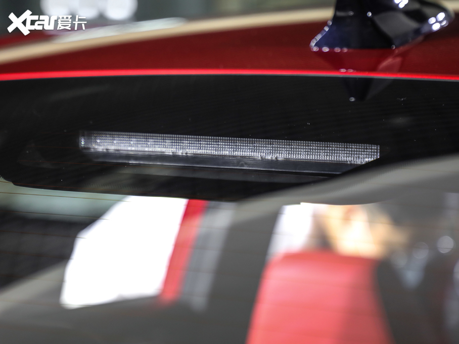 2020MG6 1.5T ԄTrophy{Ş