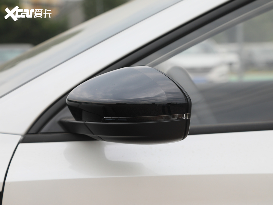 2020MG6 1.5T ԄTrophyA