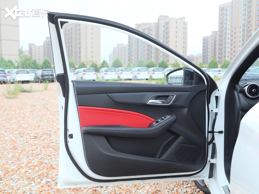 2020MG6 1.5T Ԅ(dng)TrophyA