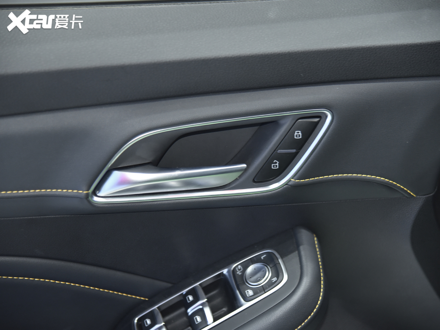 2020MG6 1.5T ԄTrophy{Ş