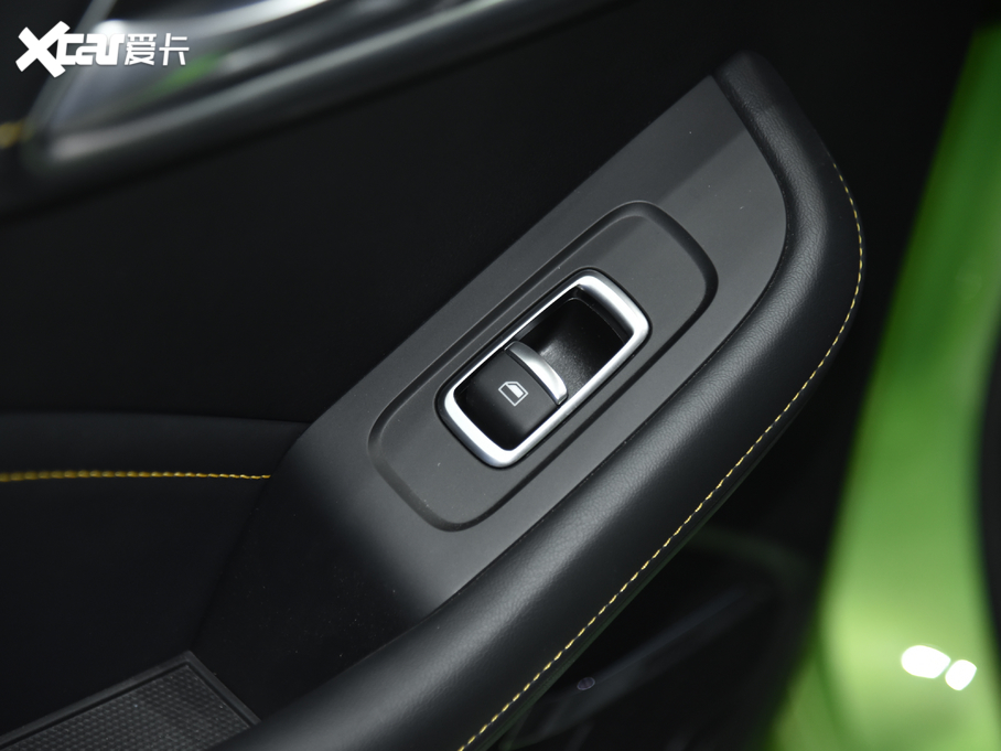 2020MG6 1.5T ԄTrophy{Ş