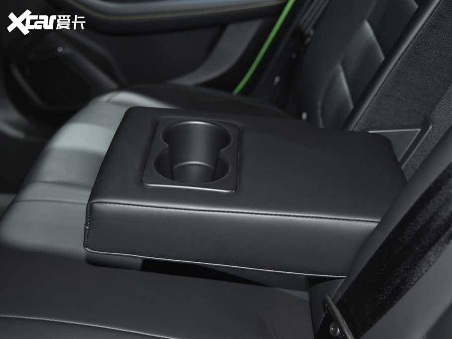 2020MG6 1.5T ԄTrophy{Ş