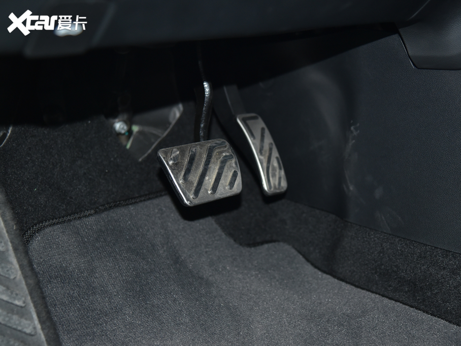 2020MG6 1.5T ԄTrophy{Ş