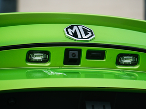 20201.5T ԄTrophy{Ş g