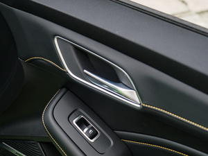 20201.5T ԄTrophy{Ş g