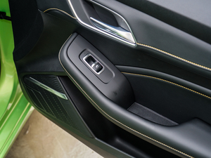 20201.5T ԄTrophy{Ş g