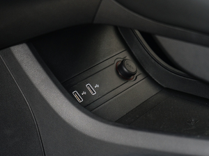 20201.5T ԄTrophy{Ş п؅^