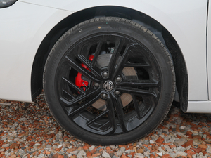 20201.5T ԄTrophyA ݆Ȧ