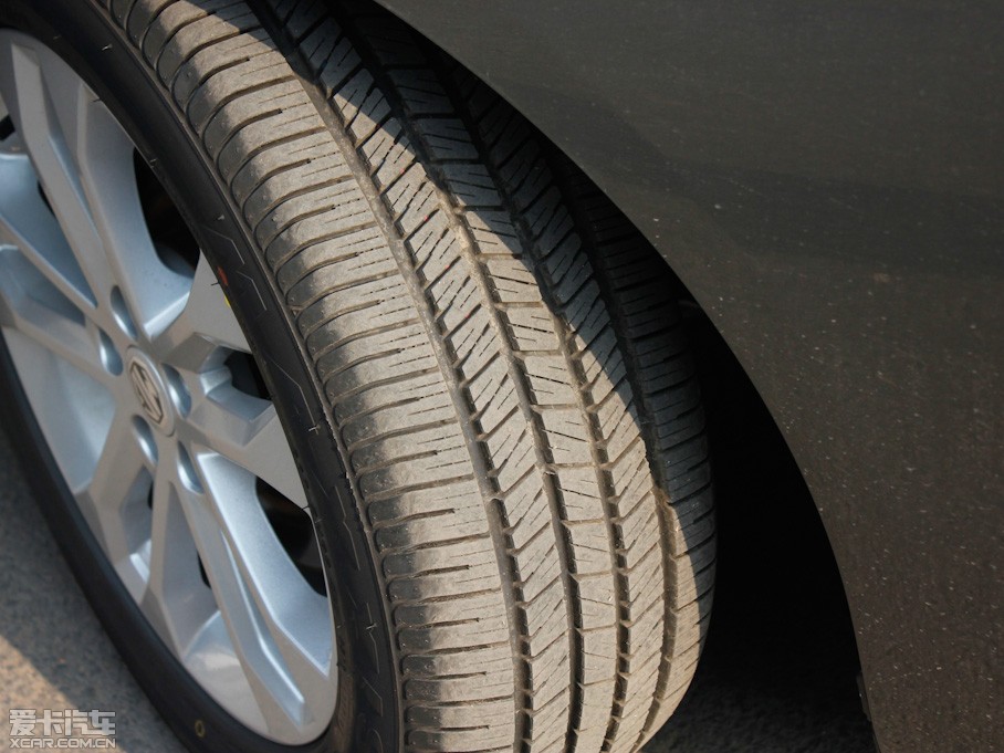 2012MG5 1.5L ԄI(lng)