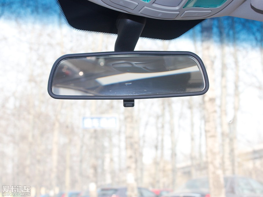 2012MG5 1.5L ԄI(lng)