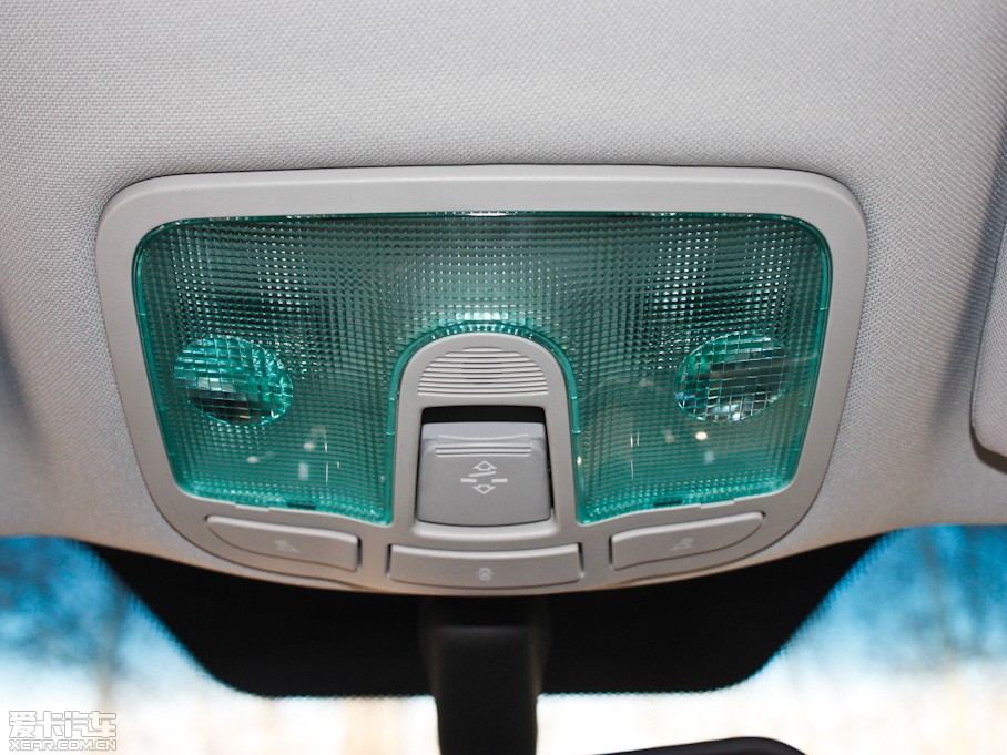 2012MG5 1.5L ԄI(lng)