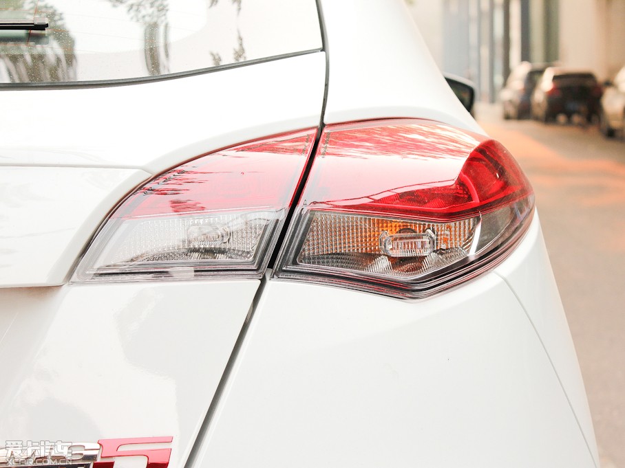 2012MG5 1.5L Ԅ(dng)A