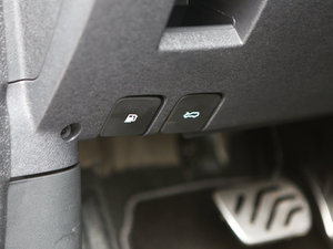 2012��MG5 ���g����