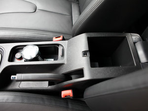 2012��MG5 ���g����