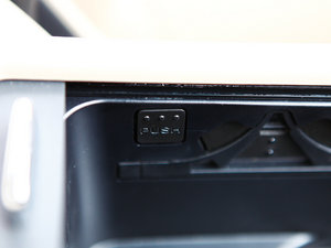 2012��MG5 ���g����