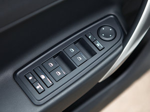 2012��MG5 �п؅^