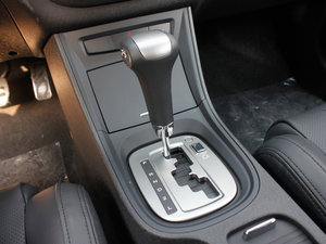 2012款1.5L 自动领航版 换挡杆