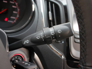 2012款1.5L 自动领航版 中控区