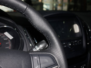 2012款1.5L 自动领航版 中控区