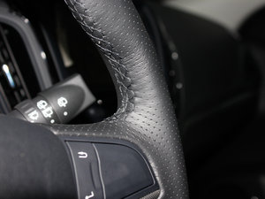 2012款1.5L 自动领航版 中控区