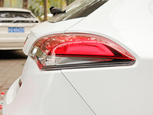 2012款1.5L 自动豪华版 细节外观