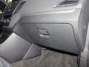 2012款1.5L 自动豪华版 空间座椅