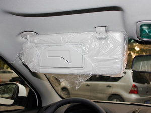 2012款1.5L 自动豪华版 空间座椅