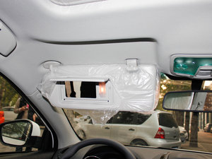 2012款1.5L 自动豪华版 空间座椅