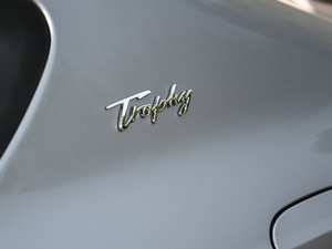 20201.5T Trophy{Ş ^