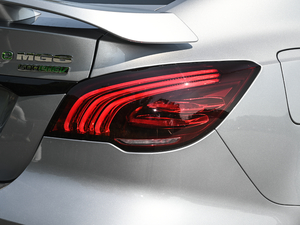 20201.5T Trophy{Ş ^