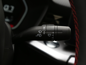 2021款180DVVT CVT青春豪华版 中控区