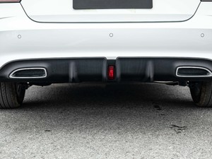 2021款180DVVT 手动青春豪华版 排气管