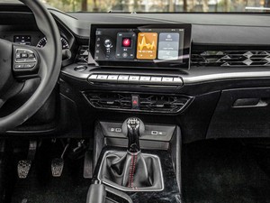 2021款180DVVT 手动青春豪华版 中控区